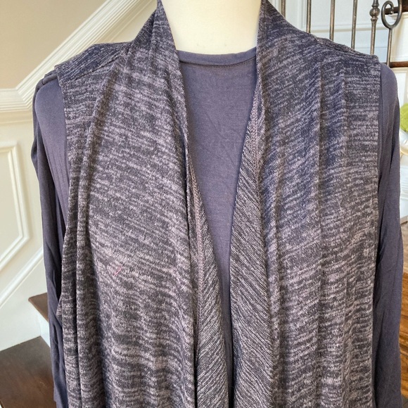 Logo Tunic with coordinating Vest - Picture 3 of 8